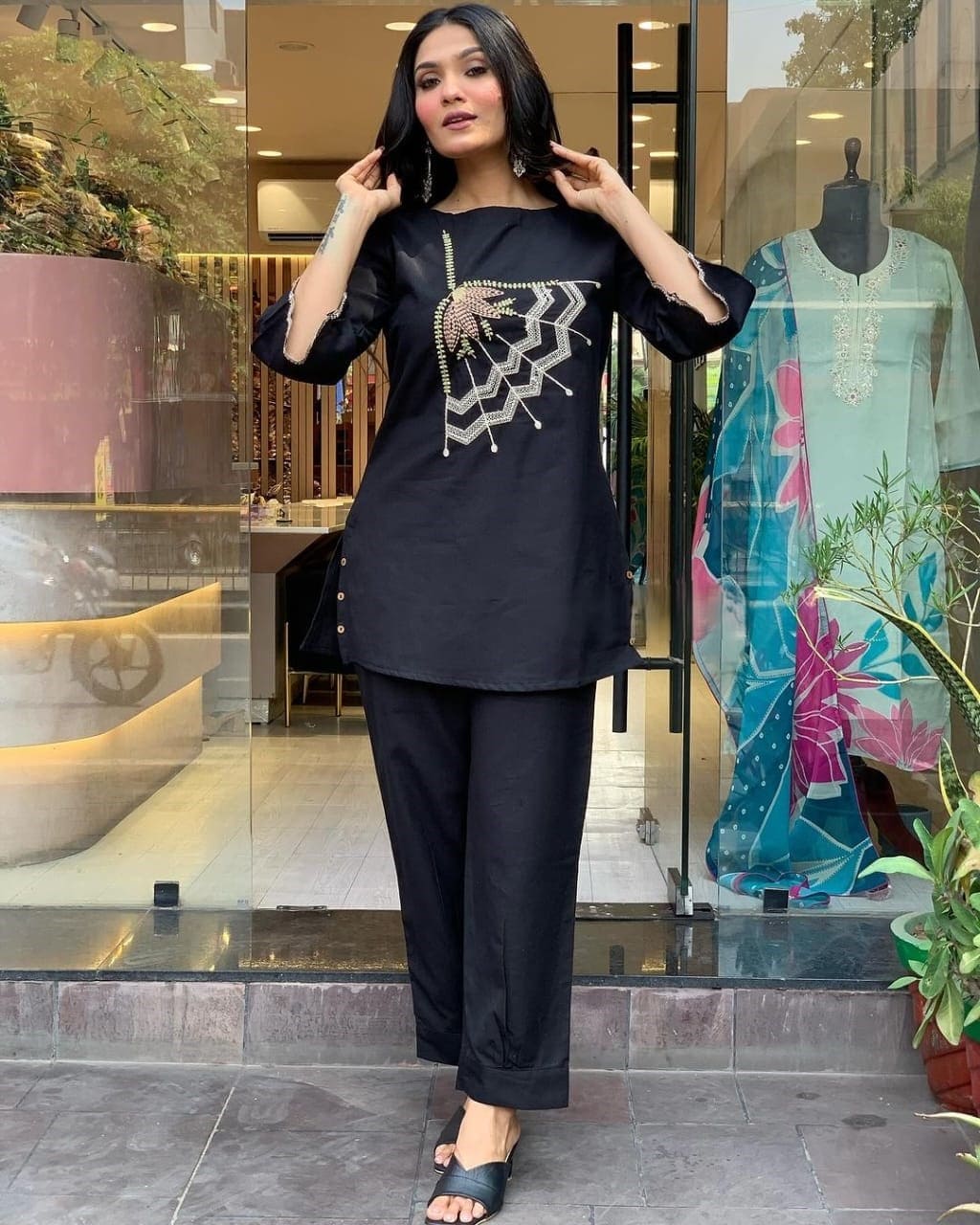 Taraash Black Floral Embroidered Flex Cotton Co-ord Set