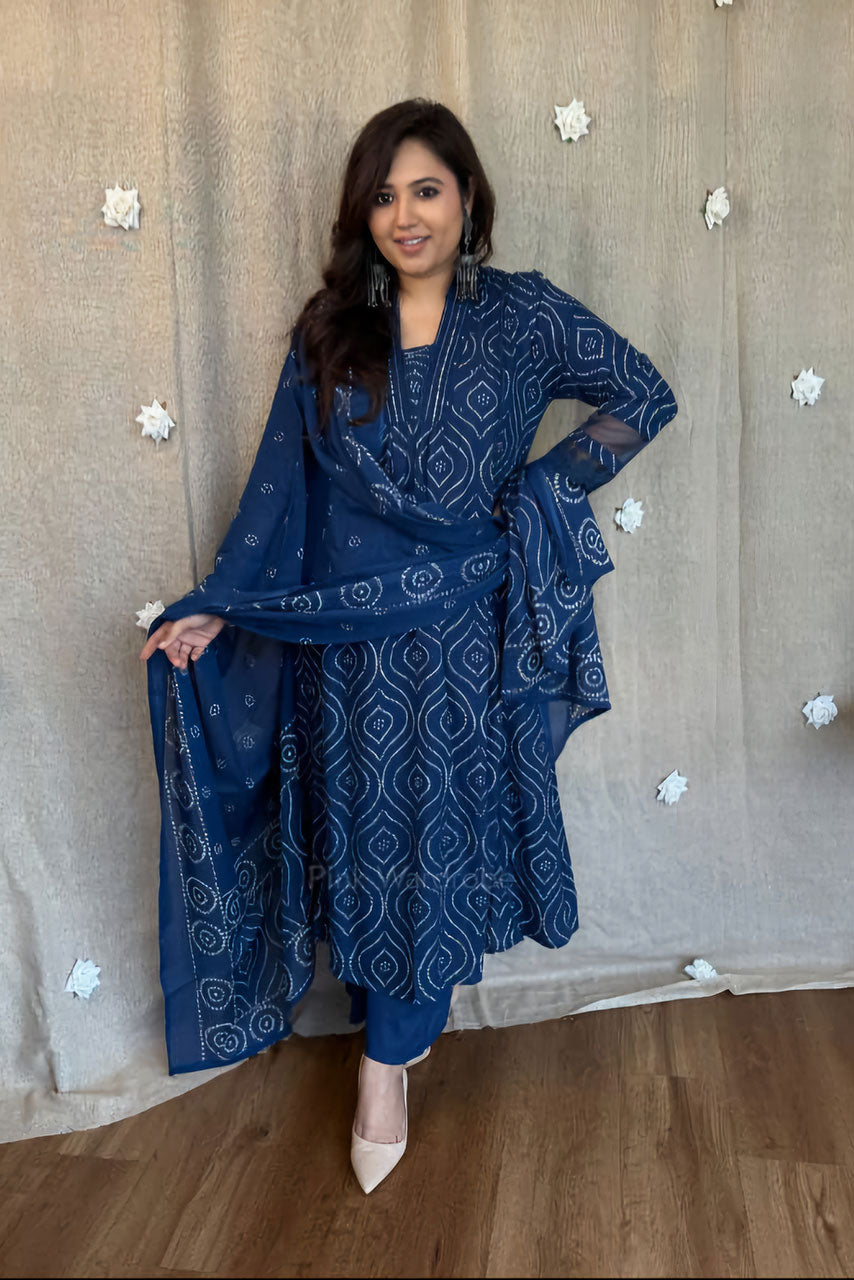 Blue Embroidered Cotton Suit Set Main image