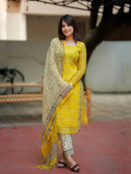 Taraash Sunehra Yellow Floral Printed Kota Doriya Cotton Suit Set