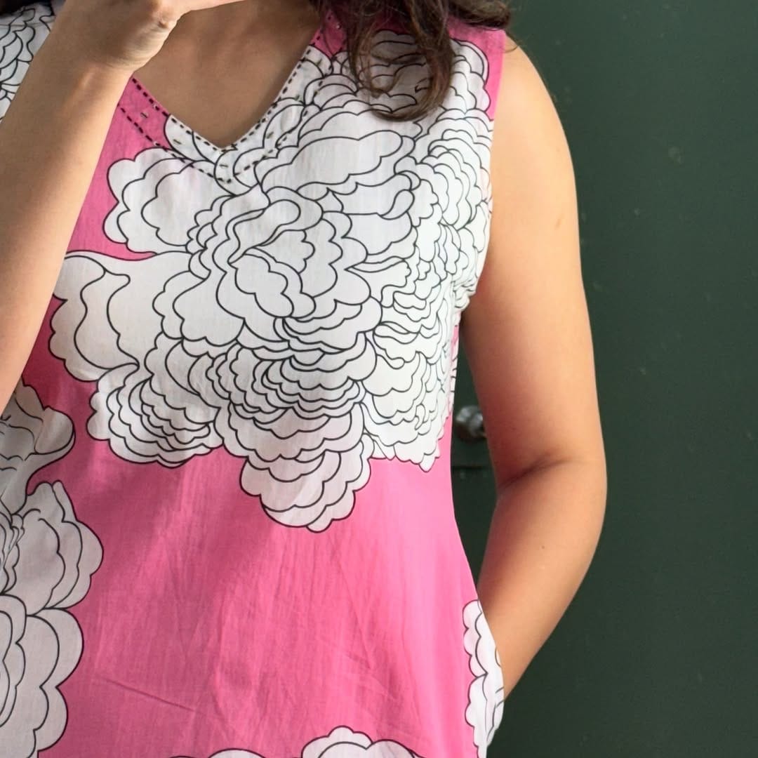 Pink Floral Printed Embroidered Cotton Kurta Set Secondary image