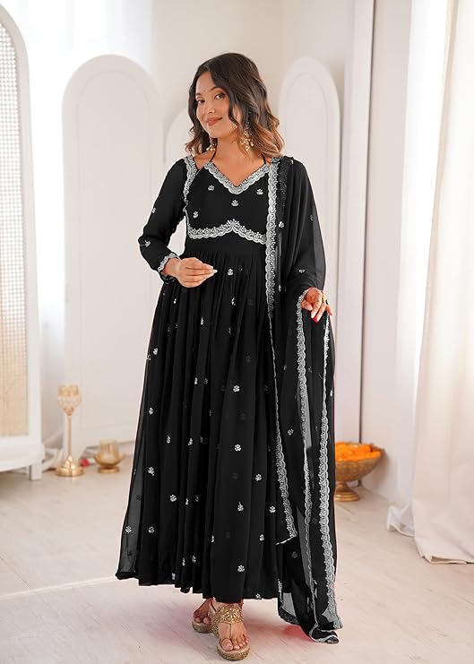 Taraash Black Sequin Work Georgette Anarkali Suit Set Secondary image