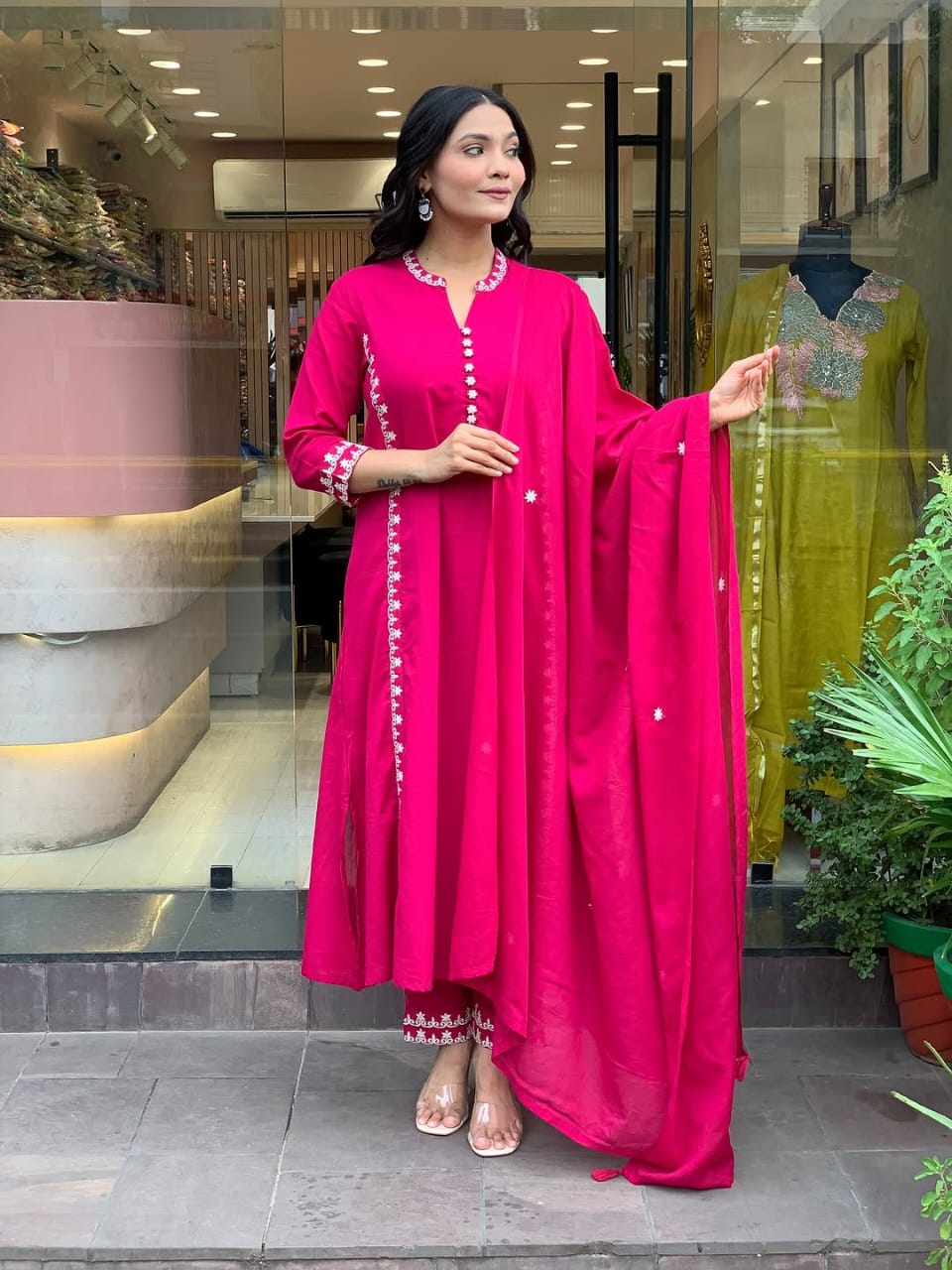 Taraash Fuchsia Pink Floral Embroidered Cotton Suit Set Secondary image