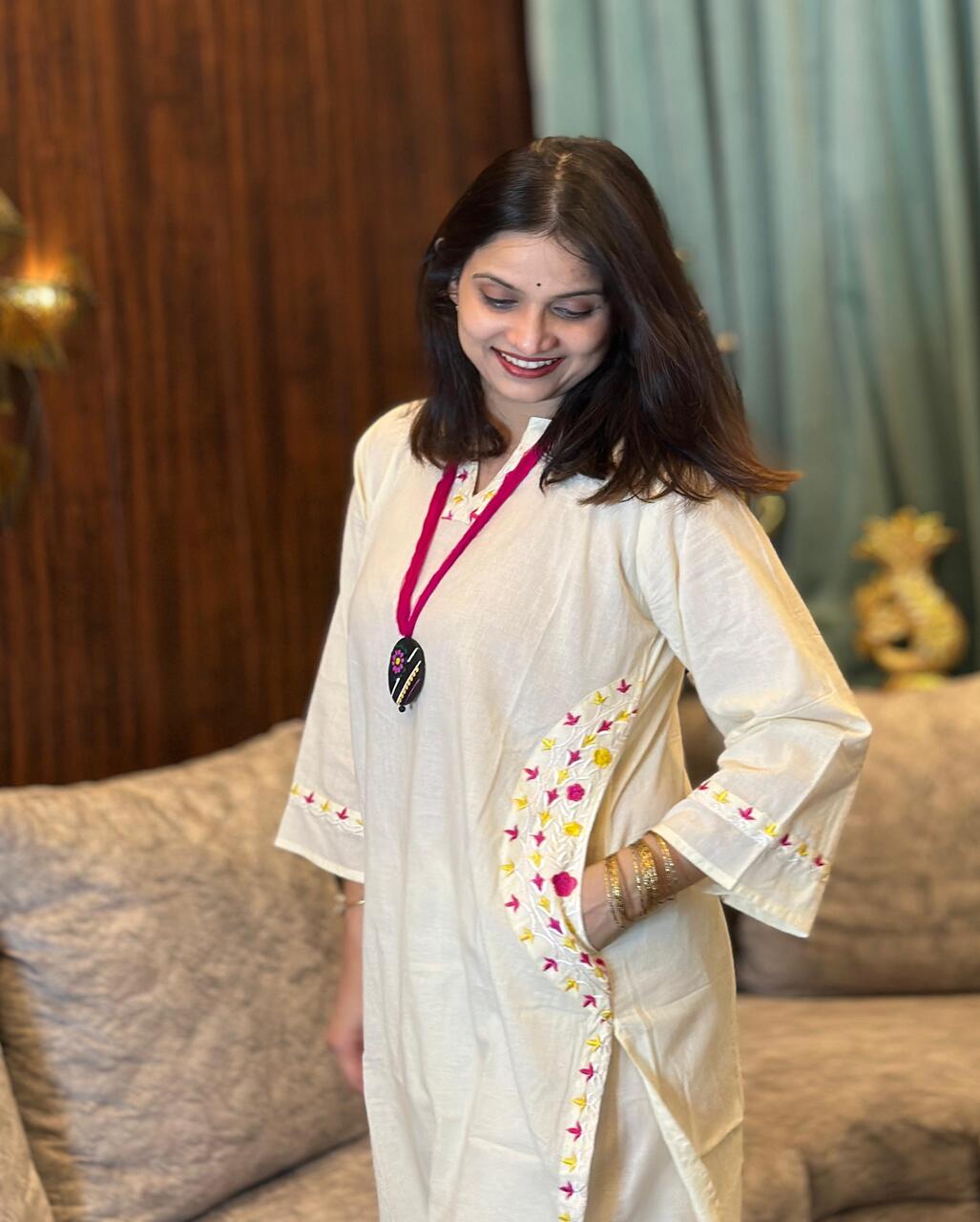 Taraash Ivory Floral Embroidered Cotton Kurta Set