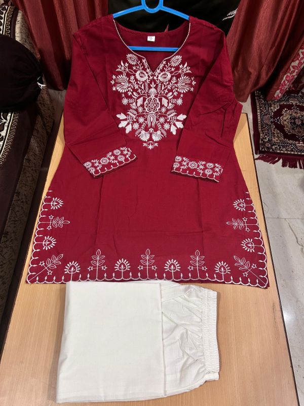 Taraash Maroon & White Floral Embroidered Cotton Co-ord Set Secondary image