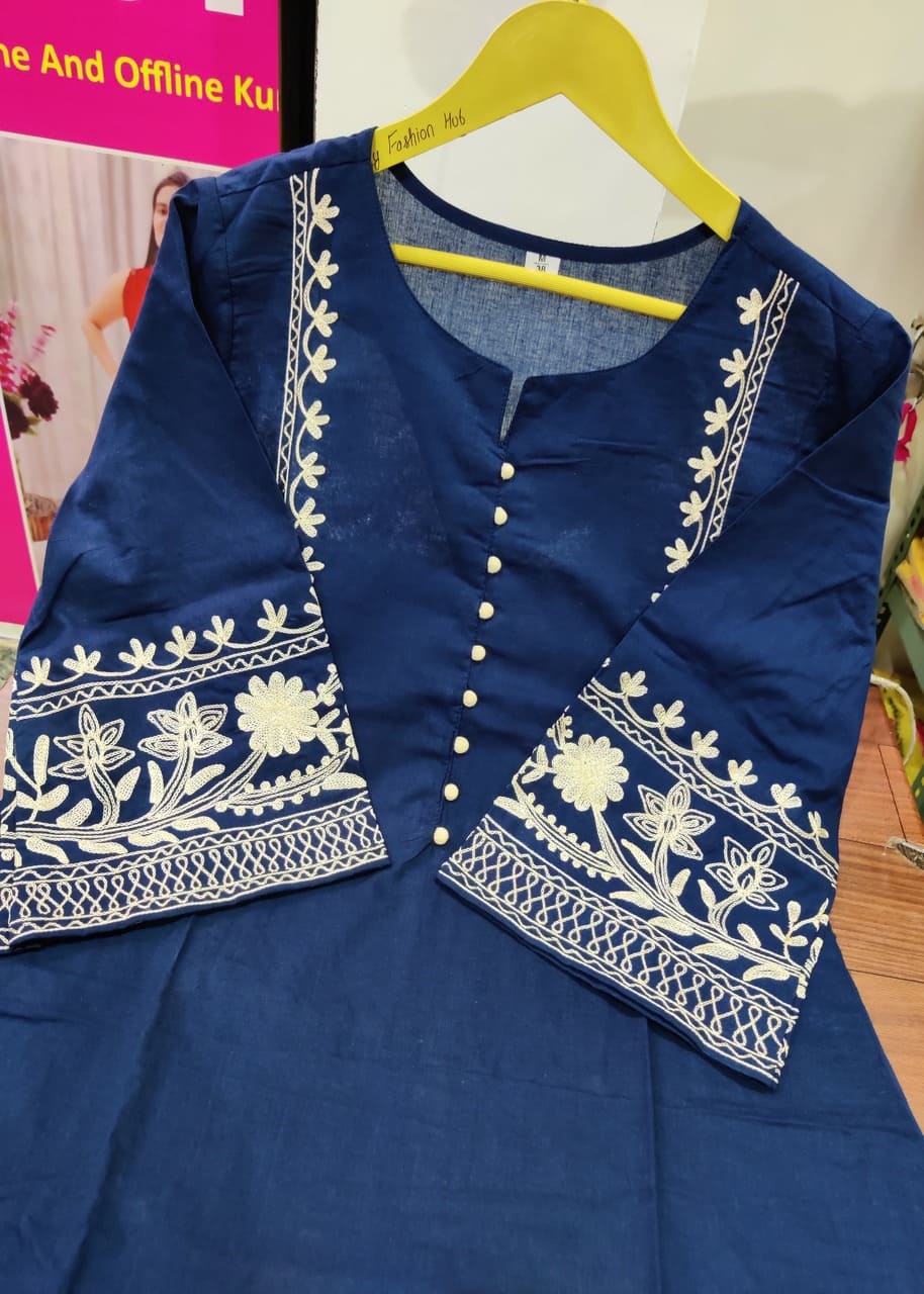 Taraash Navy Blue Kashmiri Aari Work Cotton Kurta Set Secondary image