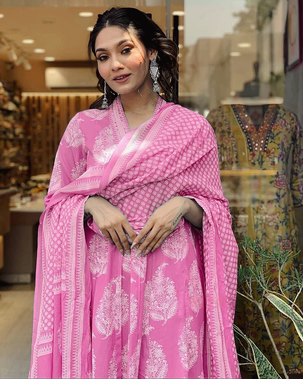 Pink Boota Printed Cotton Suit Set Secondary image