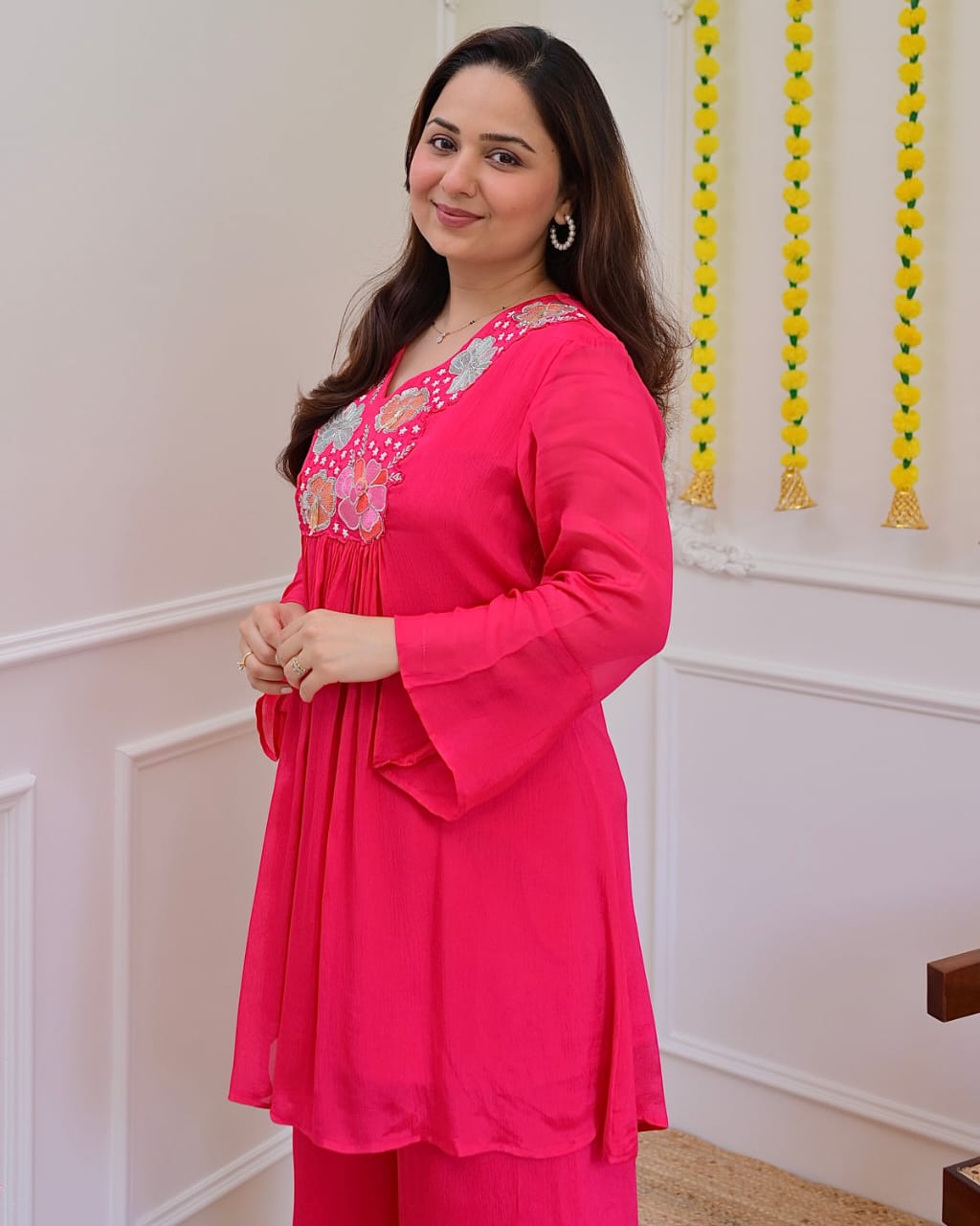 Taraash Pink Floral Thread Work Embroidered Cotton Co-ord Set Secondary image