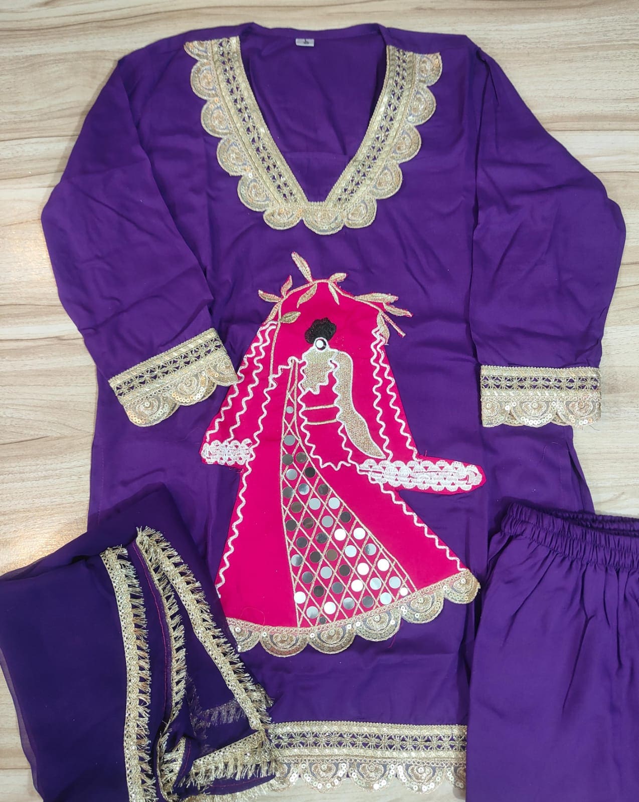 Taraash Purple Zari Work Embroidered Rayon Suit Set Secondary image