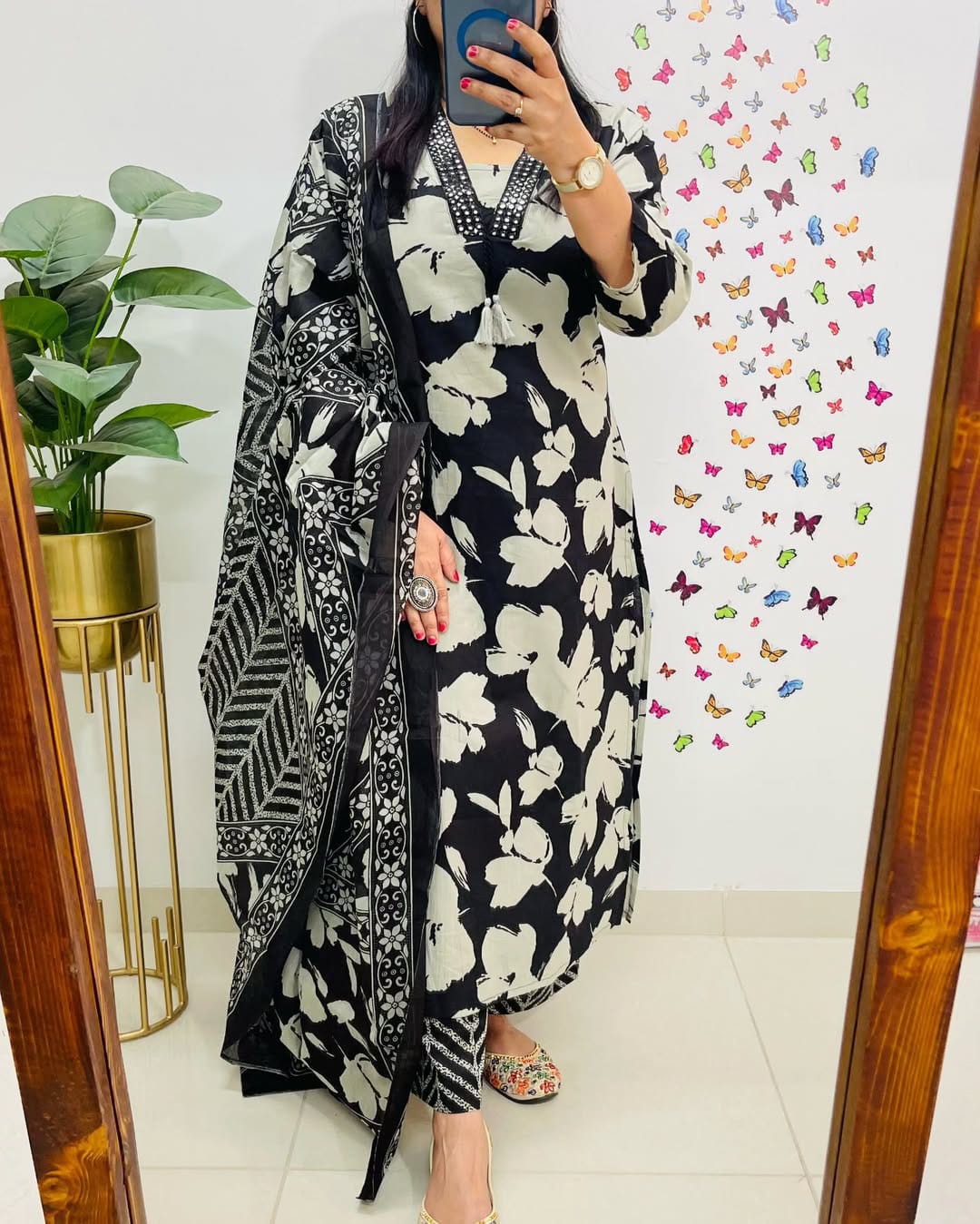 Black Kalamkari Floral Printed Cotton Suit Set